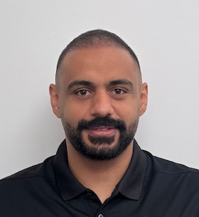 Staff member Moe Nash from ID_b9fce9