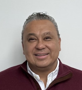 Staff member Tom O'Malley from ID_b9fce9