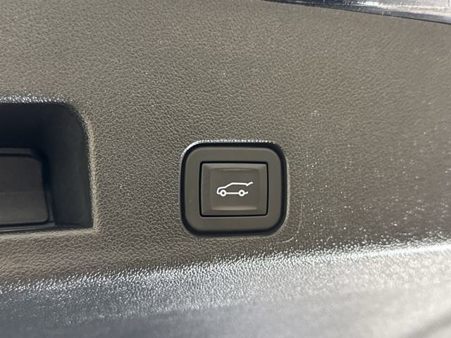 2025 GMC Acadia Elevation - Photo 28
