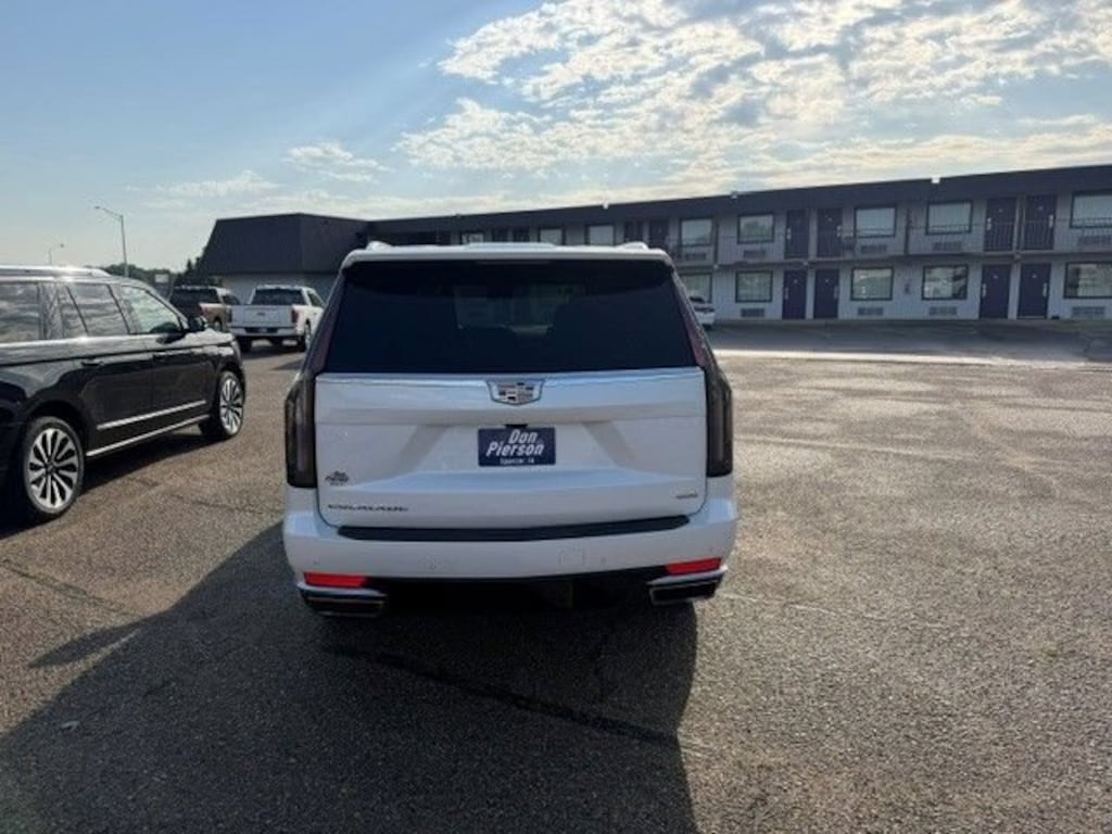 Used 2024 CADILLAC Escalade Premium Luxury SUV
