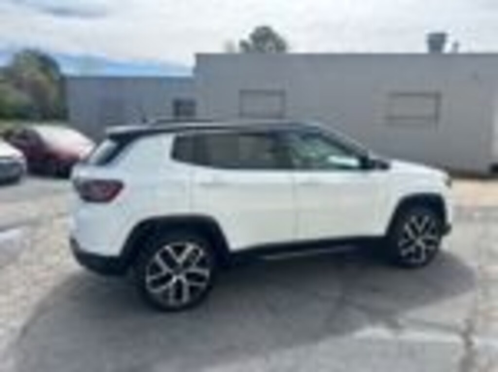 Used 2025 Jeep Compass Limited