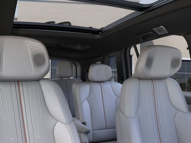 2026 Cadillac VISTIQ Sport - Photo 24