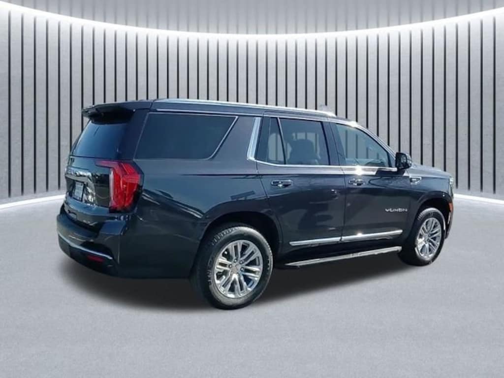 Used 2023 GMC Yukon SLT SUV