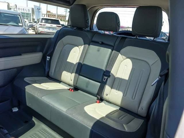 2022 Land Rover Defender X-Dynamic HSE - Photo 14