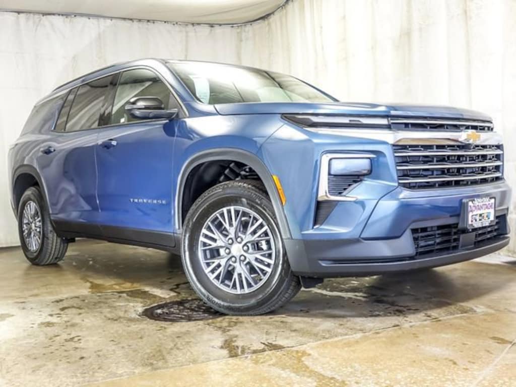 New 2026 Chevrolet Traverse LT SUV