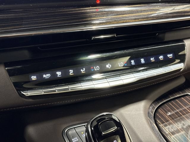 2022 Cadillac Escalade Premium Luxury - Photo 23