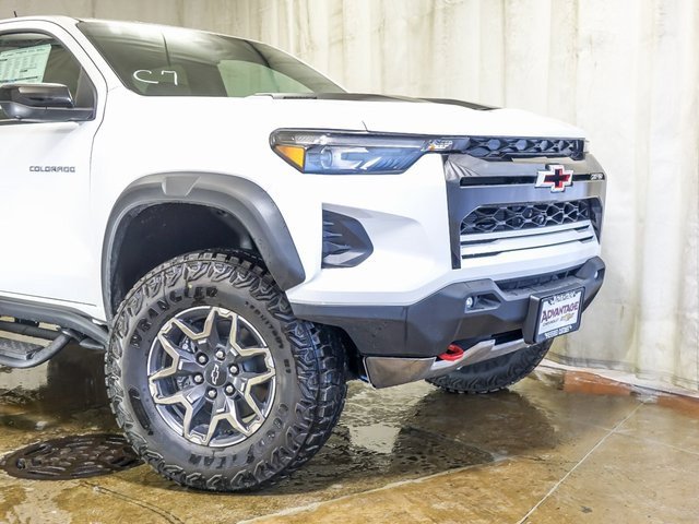 2026 Chevrolet Colorado ZR2 photo 2