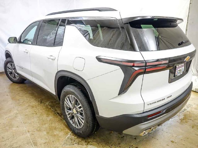 2027 Chevrolet Traverse LT - Photo 7