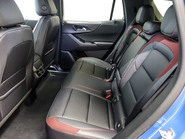 2027 Chevrolet Equinox RS - Photo 11