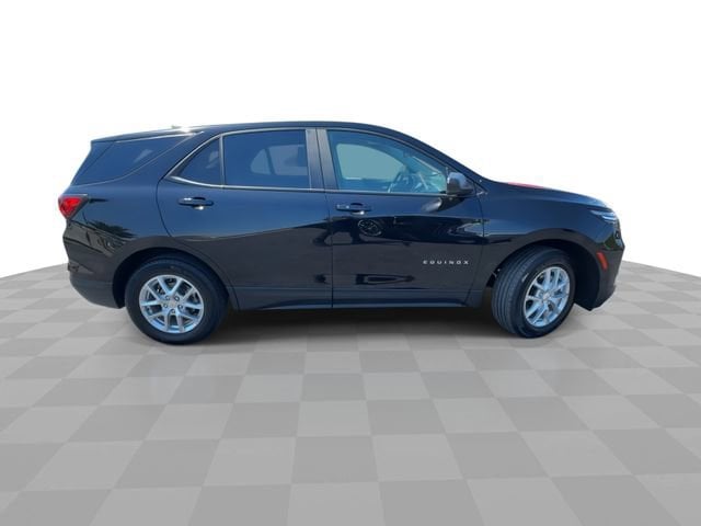 2024 Chevrolet Equinox LS - Photo 9