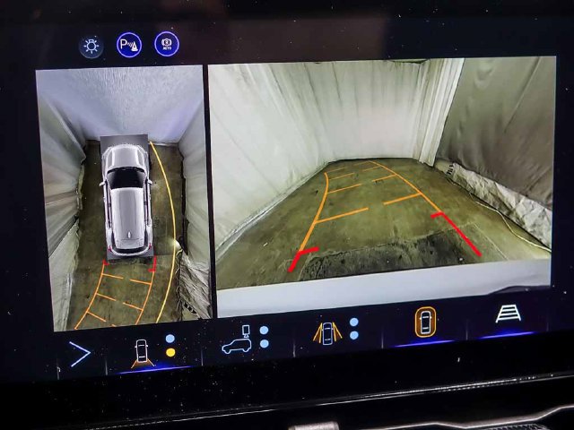 2027 Chevrolet Equinox LT - Photo 16
