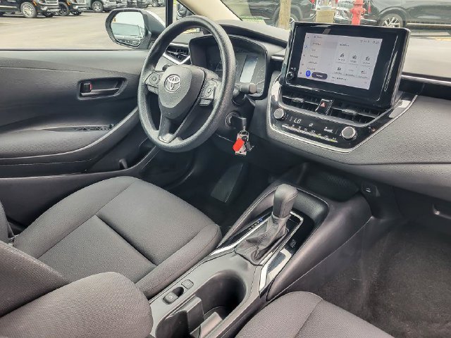2024 Toyota Corolla LE - Photo 19