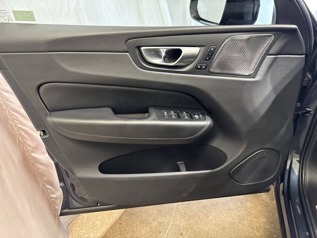 2024 Volvo XC60 Plus - Photo 21