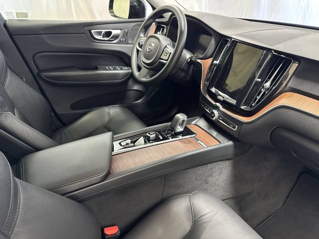 2024 Volvo XC60 Plus - Photo 28