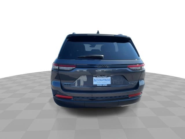 2023 Jeep Grand Cherokee Altitude - Photo 7