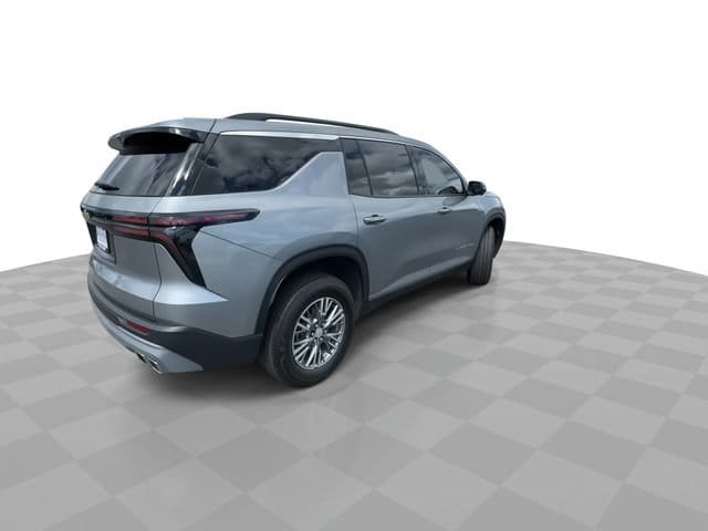 2025 Chevrolet Traverse LT - Photo 8