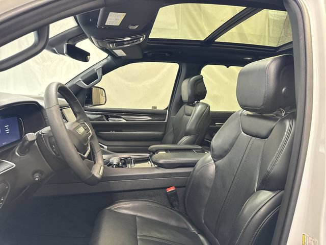 2023 Jeep Wagoneer Series I - Photo 11