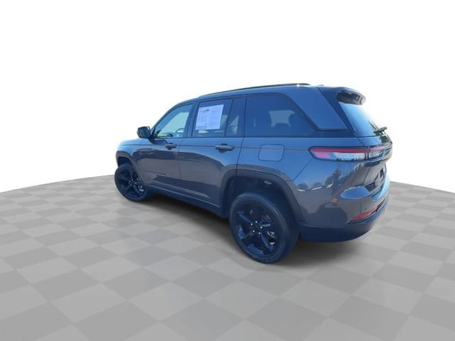 2023 Jeep Grand Cherokee Altitude - Photo 6
