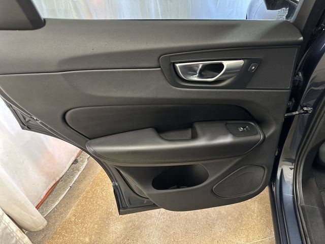 2024 Volvo XC60 Plus - Photo 23