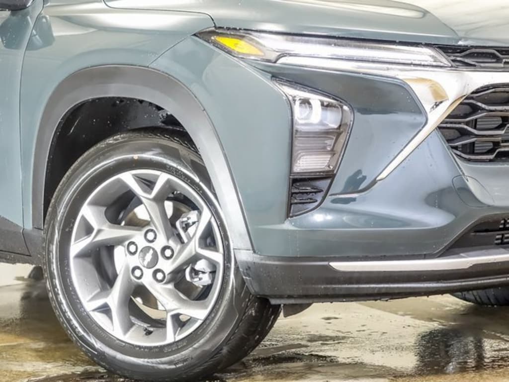 New 2026 Chevrolet Trax LT SUV
