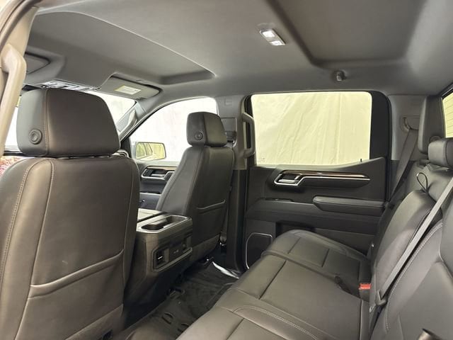 2025 Chevrolet Silverado 1500 LT - Photo 13