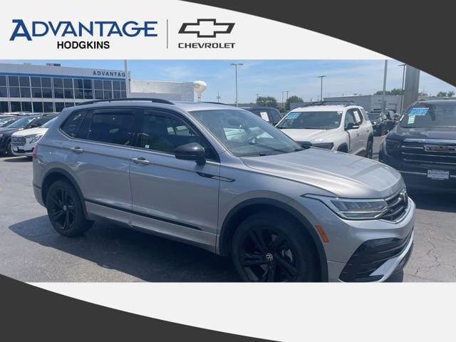 2023 Volkswagen Tiguan 2.0T SE R-Line Black 4Motion's photo