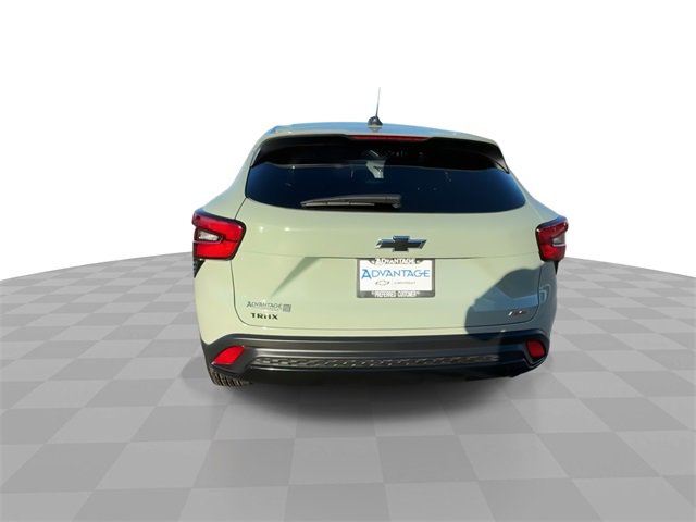 2024 Chevrolet Trax photo 3