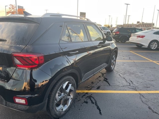 Used 2022 Hyundai Venue SEL with VIN KMHRC8A39NU176885 for sale in Hodgkins, IL