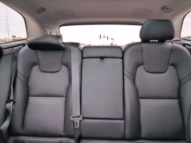 2024 Volvo XC60 Plus - Photo 33