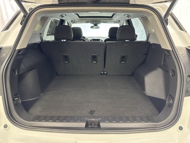 2023 GMC Terrain SLE - Photo 23