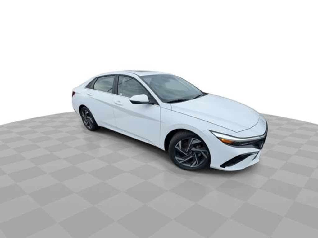Used 2025 Hyundai Elantra Limited