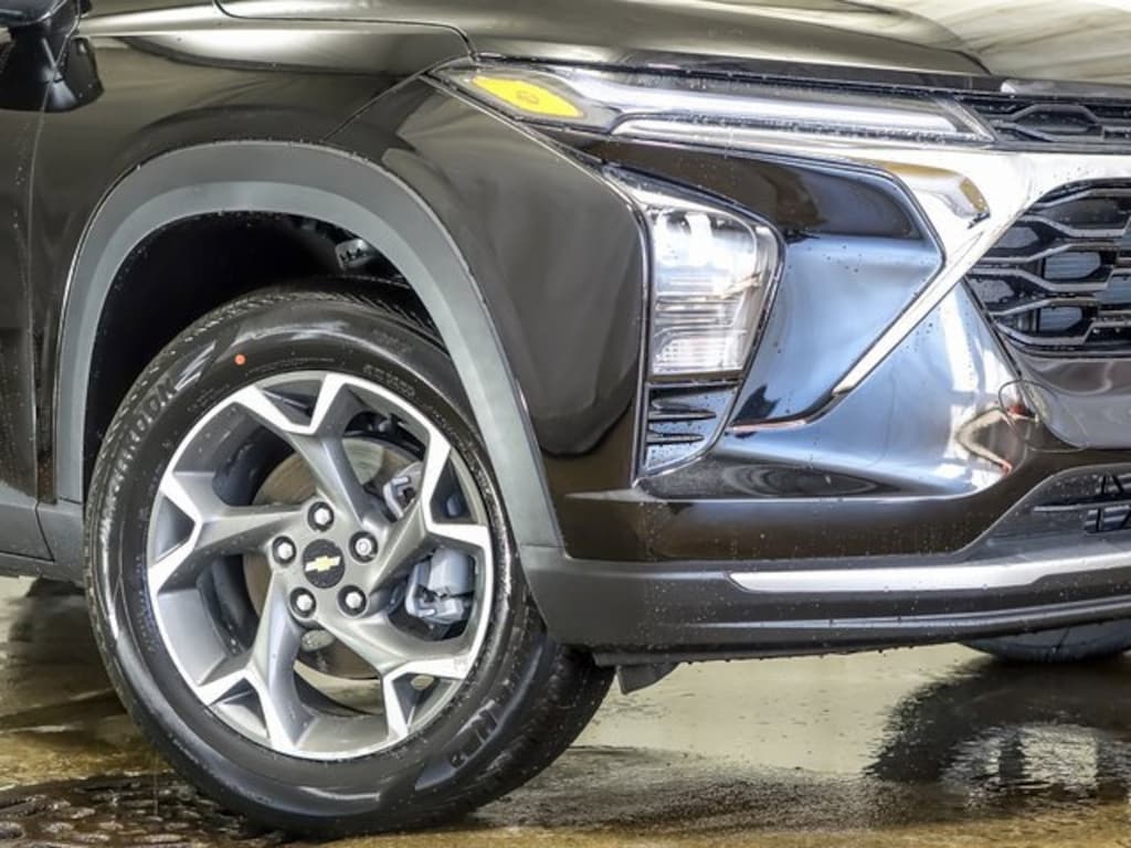 New 2026 Chevrolet Trax LT SUV