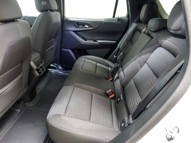2027 Chevrolet Equinox LT - Photo 10