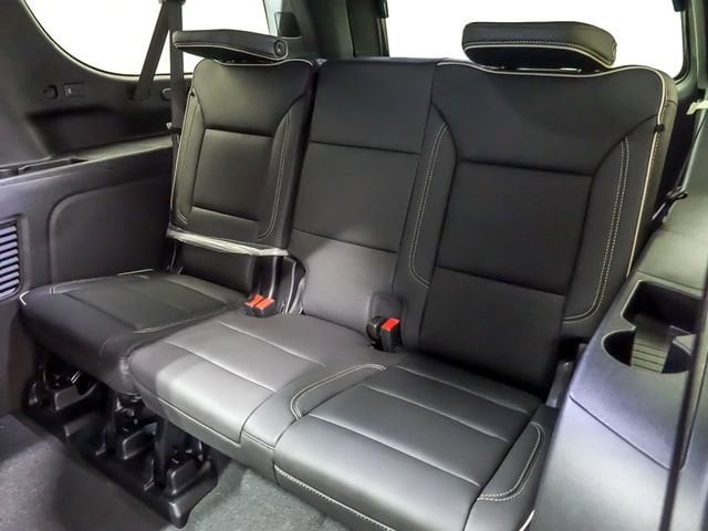 2026 Chevrolet Suburban Premier - Photo 12