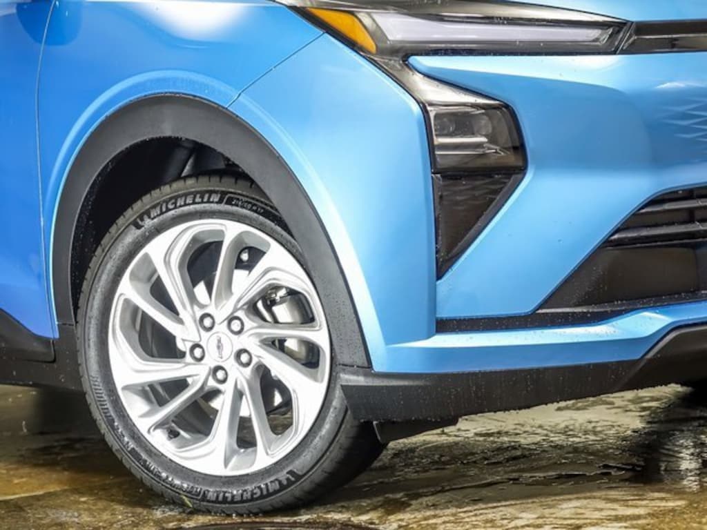 New 2027 Chevrolet Bolt LT SUV