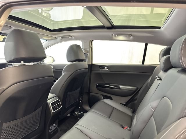 2022 Kia Sportage EX - Photo 14