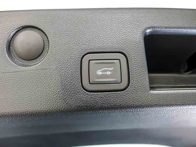 2027 Chevrolet Equinox RS - Photo 9
