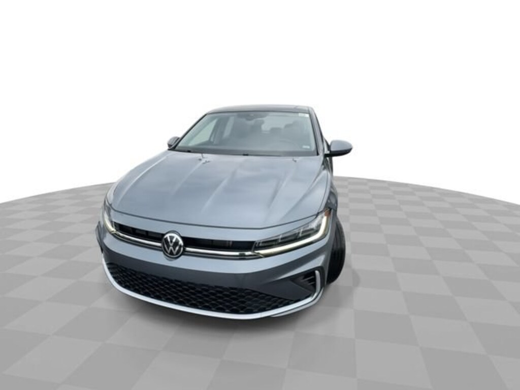 Used 2025 Volkswagen Jetta SE