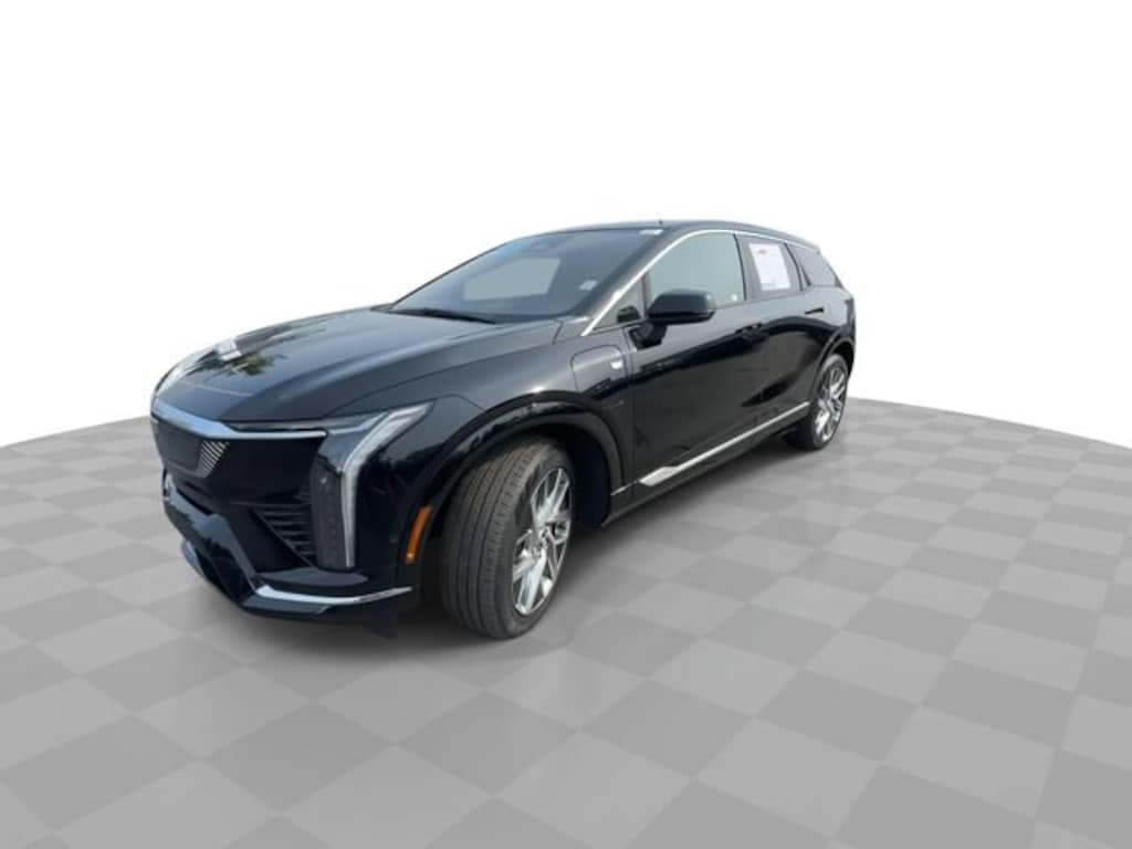 Used 2025 CADILLAC OPTIQ Luxury 2 SUV