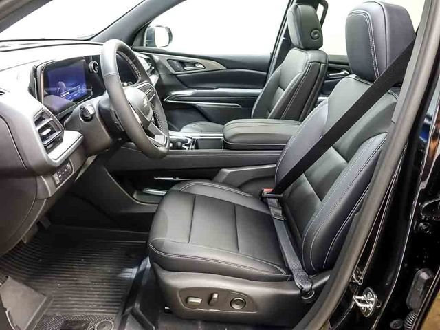 2027 Chevrolet Traverse LT - Photo 8