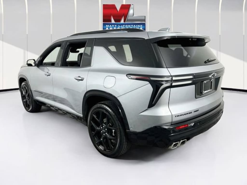 Used 2026 Chevrolet Traverse RS SUV