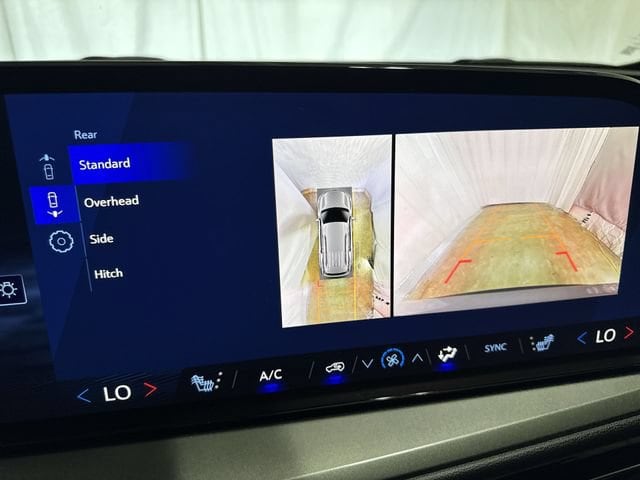 2025 Chevrolet Traverse LT - Photo 20
