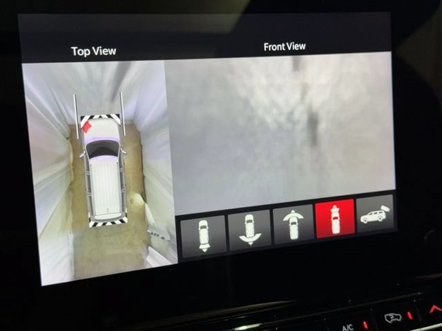 2023 Jeep Wagoneer Series I - Photo 22