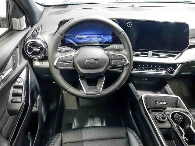 2026 Chevrolet Equinox LT - Photo 13
