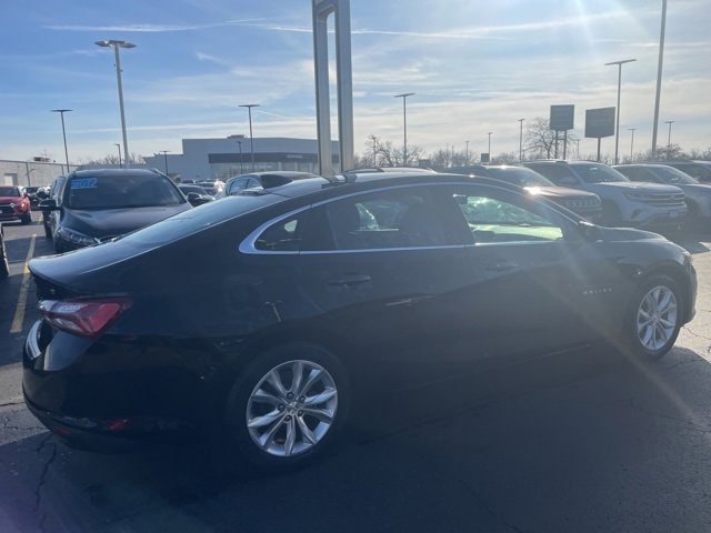 Used 2020 Chevrolet Malibu 1LT with VIN 1G1ZD5ST7LF018778 for sale in Hodgkins, IL