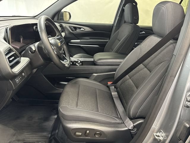 2025 Chevrolet Traverse LT - Photo 10