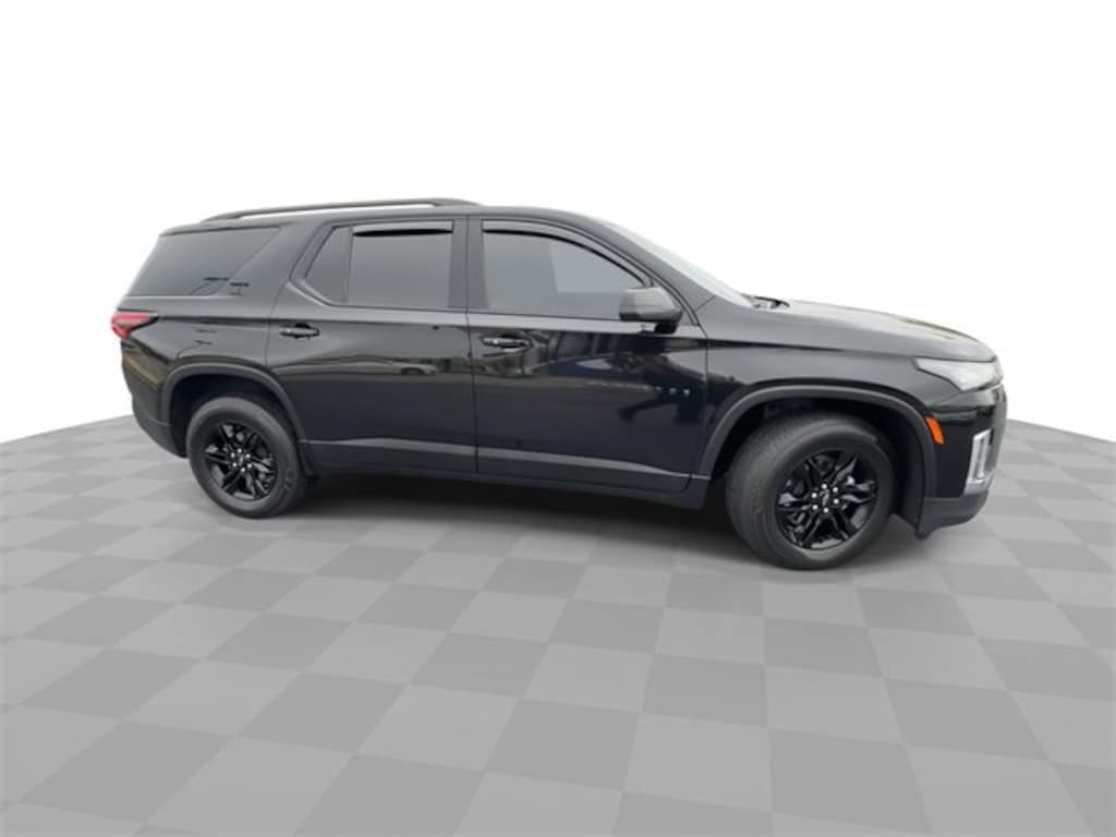 Used 2023 Chevrolet Traverse LS SUV