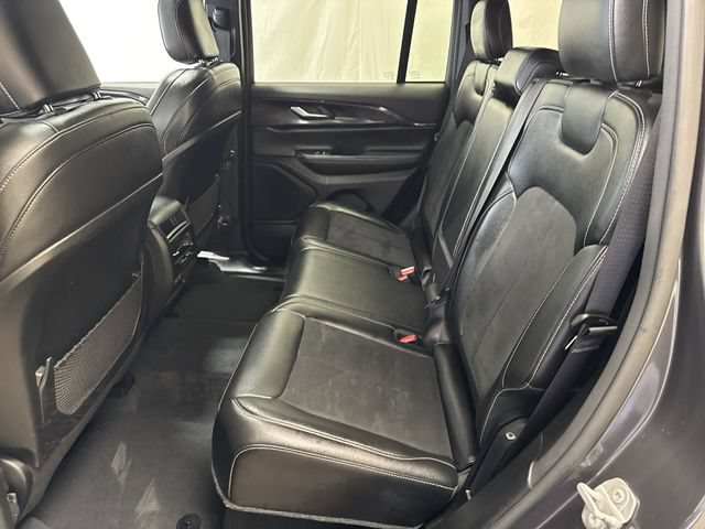 2023 Jeep Grand Cherokee Altitude - Photo 13