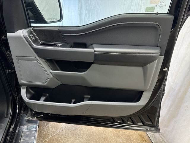 2025 Ford F-150 XLT - Photo 24