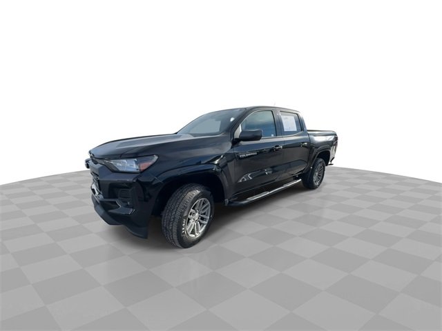 2023 Chevrolet Colorado LT photo 4